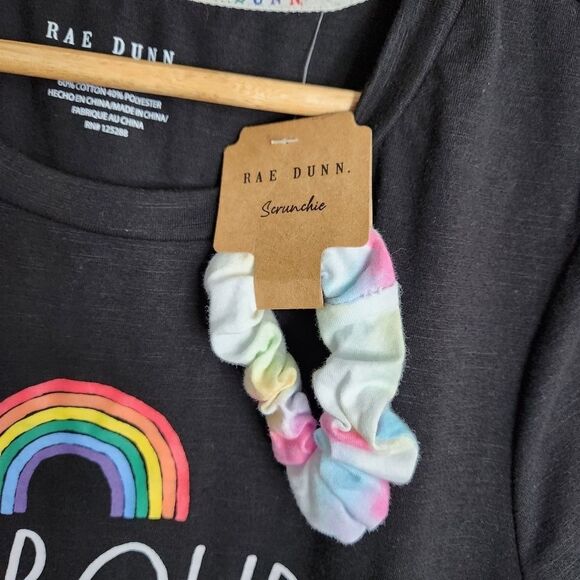 🖤 Rae Dunn “BE PROUD.” Rainbow Graphic Tee – Size L – Pride Shirt – Black - Picture 4 of 6